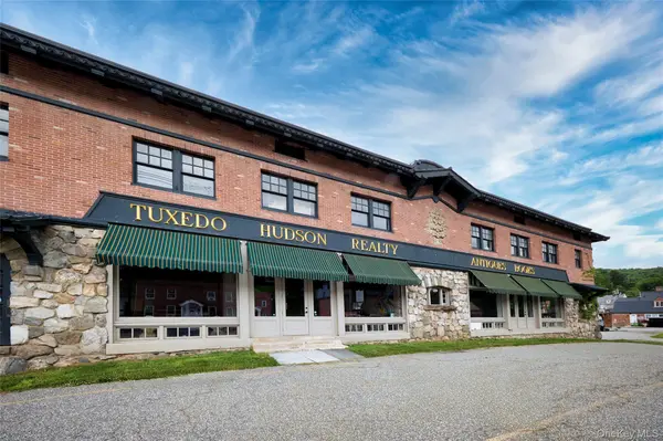 215 NY 17, Tuxedo Park, NY 10987