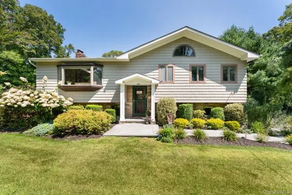 25 Brewster AVE, Northport, NY 11768