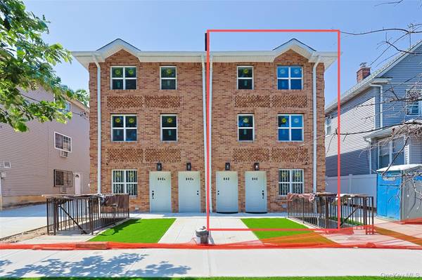 842 E 225th ST, Bronx, NY 10466