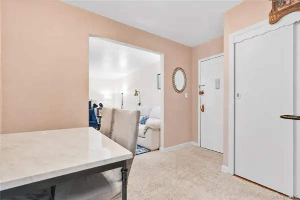 142-21 26th AVE #5F, Flushing, NY 11354
