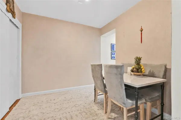 142-21 26th AVE #5F, Flushing, NY 11354