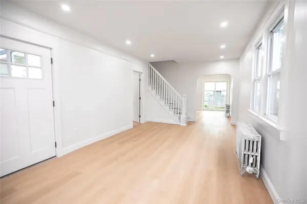 28 Cammerer AVE, East Rockaway, NY 11518