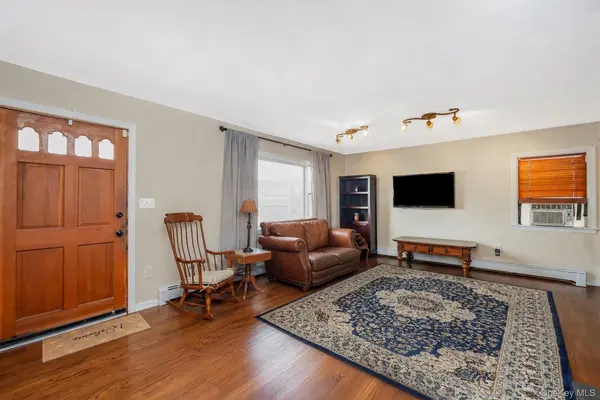 57 Overton ST, Freeport, NY 11520