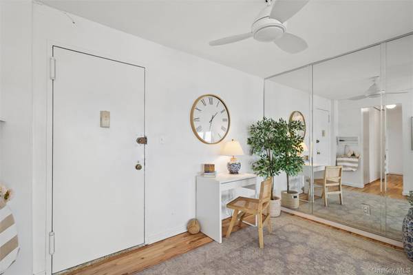 522 Shore RD #5P, Long Beach, NY 11561