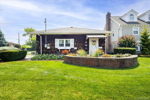 131 Oceanview RD, East Rockaway, NY 11518