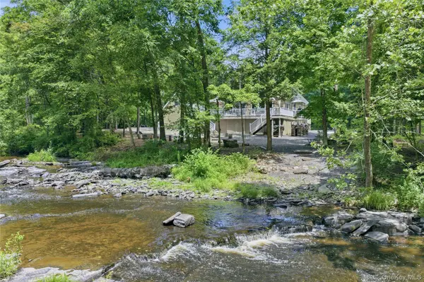 302 Powder Mill Bridge RD, Kingston, NY 12401