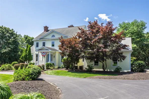 1492 Skunk LN, Cutchogue, NY 11935