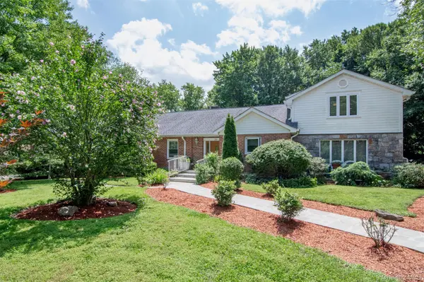 23 Barnaby LN, Hartsdale, NY 10530
