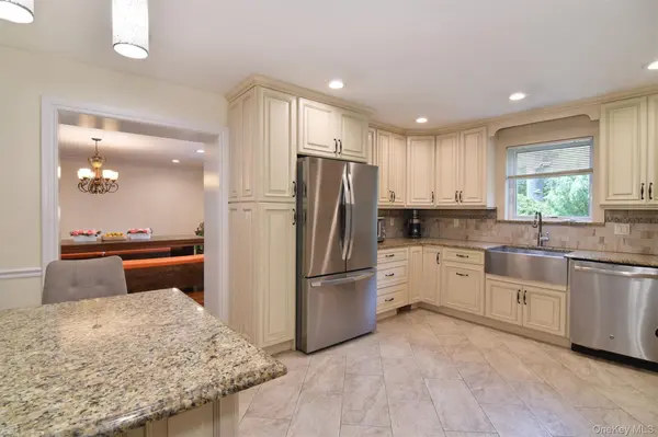 23 Barnaby LN, Hartsdale, NY 10530