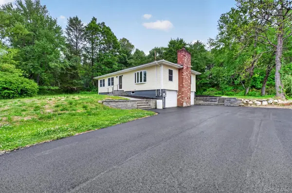 80 N Cross RD, Lagrangeville, NY 12540