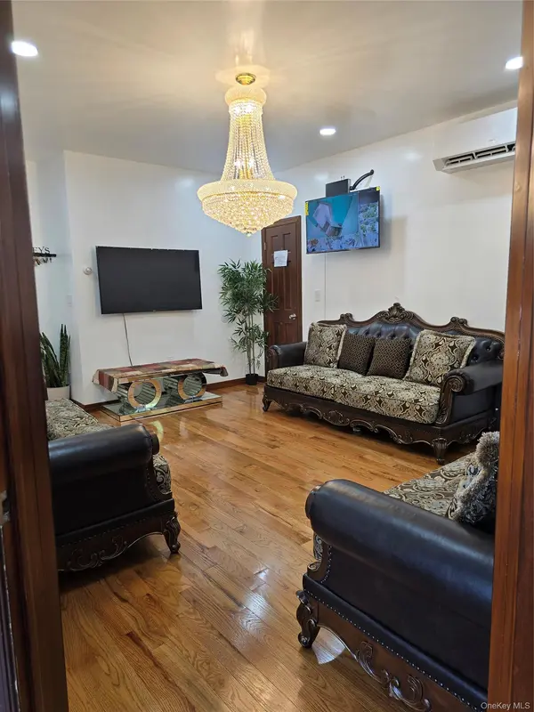87-65 95th ST, Woodhaven, NY 11421