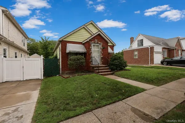 48-40 186th ST, Fresh Meadows, NY 11365