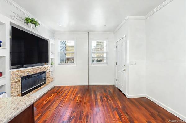 87-12 95TH AVE, Ozone Park, NY 11416
