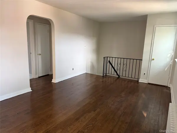 255-49 75th AVE #2nd Floor, Glen Oaks, NY 11004