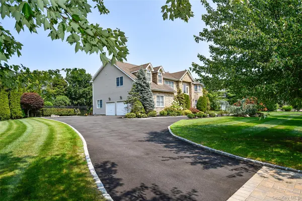 5 Home CT, Huntington, NY 11743