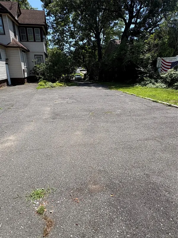 254 Hempstead AVE, Rockville Centre, NY 11570