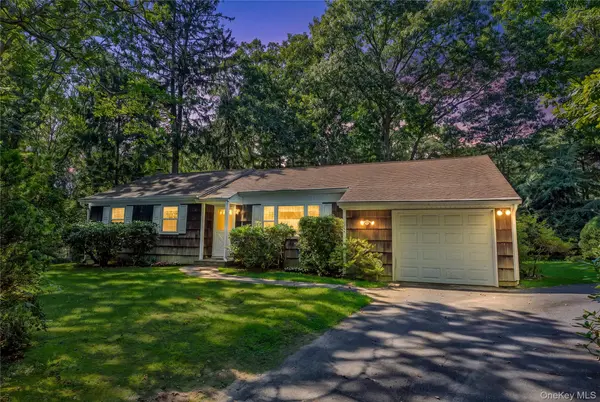 2625 Great Peconic Bay BLVD, Laurel, NY 11948