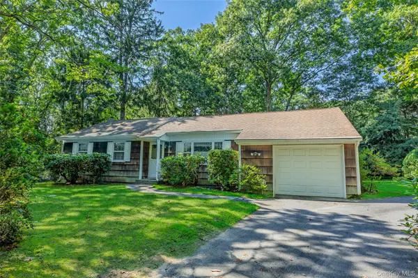 2625 Great Peconic Bay BLVD, Laurel, NY 11948