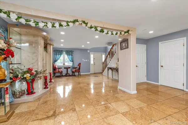 433 Atlantic AVE, Freeport, NY 11520