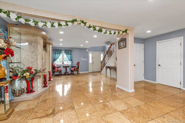 433 Atlantic AVE, Freeport, NY 11520