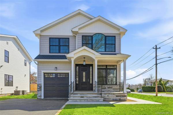 3380 Woodward AVE, Wantagh, NY 11793