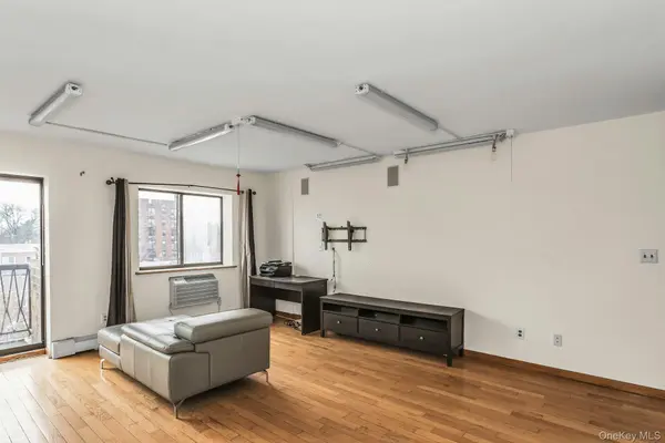 147-45 Barclay AVE #5B, Flushing, NY 11355