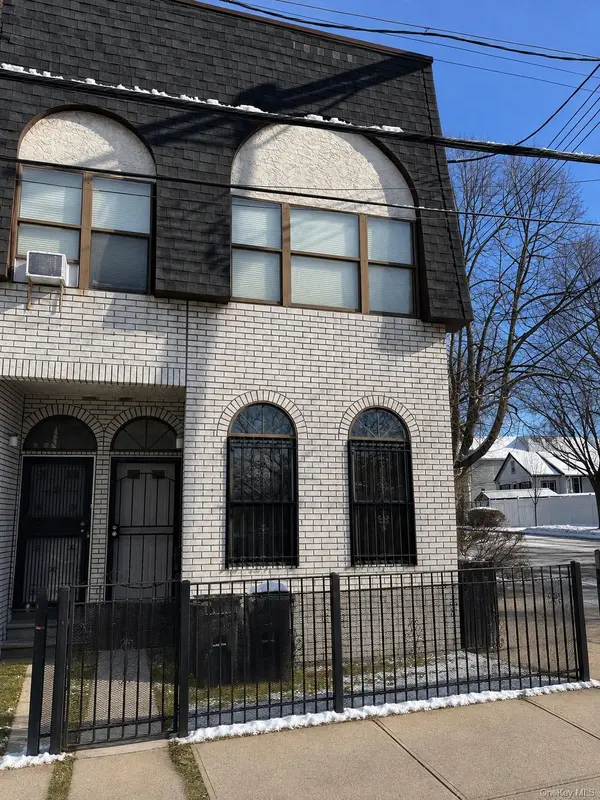 7719 Parsons BLVD, Fresh Meadows, NY 11366