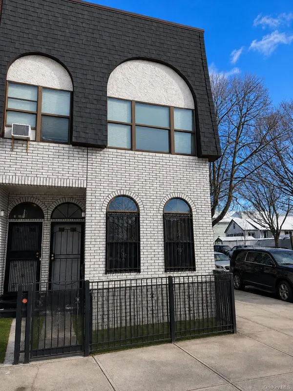 7719 Parsons BLVD, Fresh Meadows, NY 11366