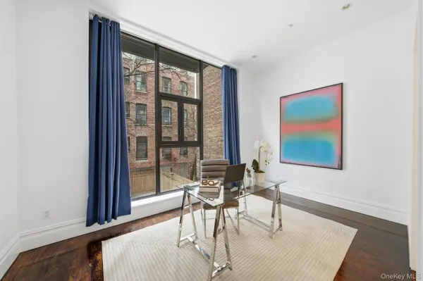 236 W 112th ST #1, New York (manhattan), NY 10026