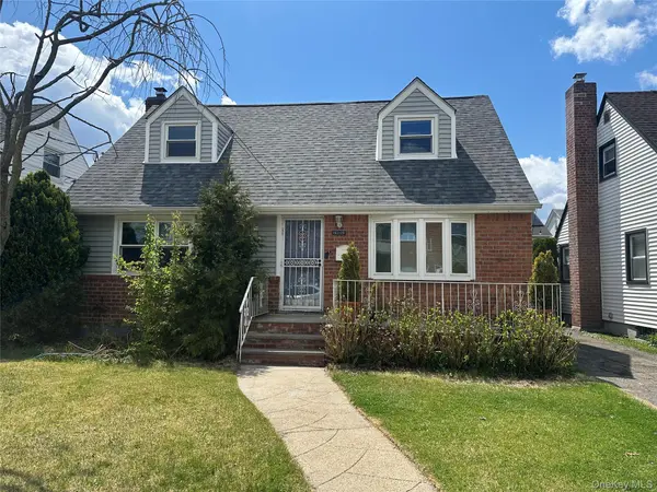 151-26 20th AVE, Whitestone, NY 11357