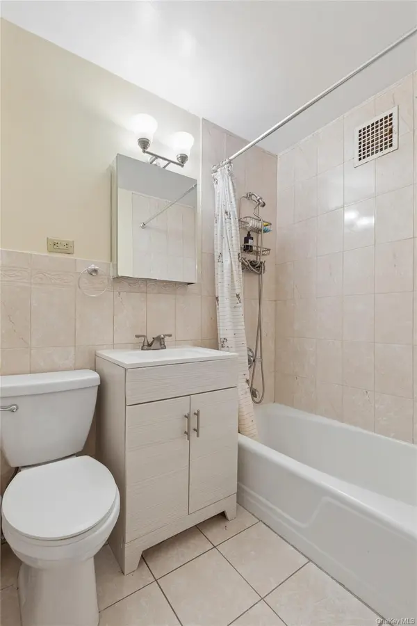 9411 59th Ave #G6, Elmhurst, NY 11373