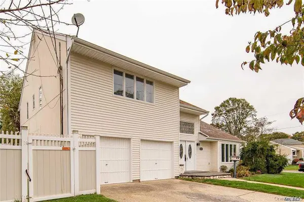 4025 Boston AVE, Seaford, NY 11783