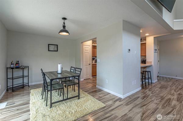 3720 Pine Creek LN SE, Lacey, WA 98503