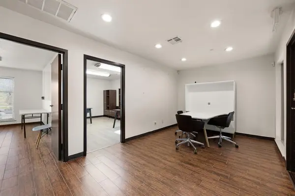 1600 E 19th ST #504, Edmond, OK 73013
