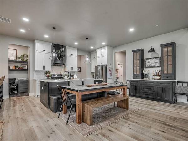 3925 Wyatt Ridge CT, Oklahoma City, OK 73150