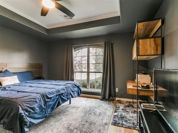 18404 Scarborough DR, Edmond, OK 73012