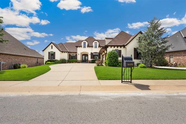 4625 Roundup RD, Edmond, OK 73034