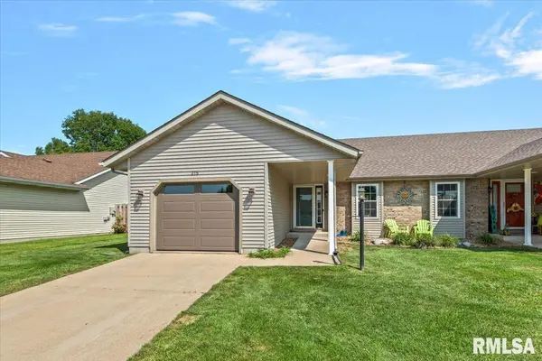 215 EAGLE RIDGE DR, Chatham, IL 62629