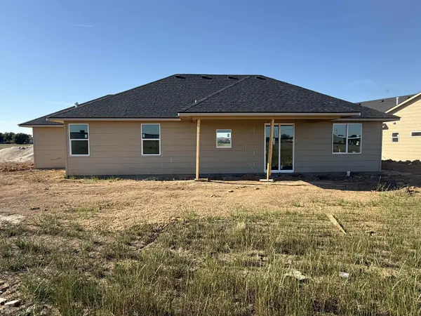 866 N Main, Goddard, KS 67052