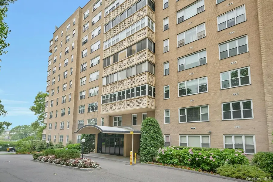 1200 Midland AVE #9E, Bronxville, NY 10708