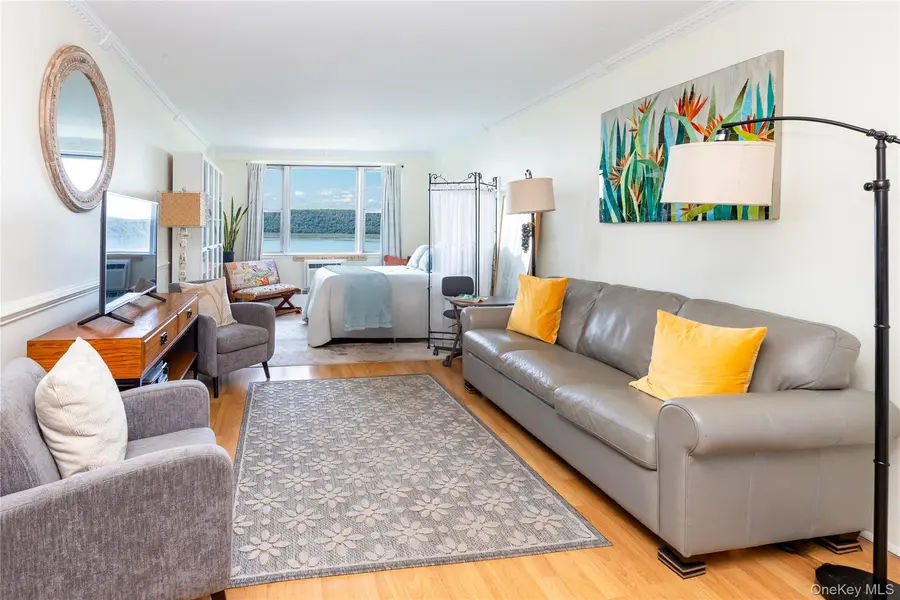 5800 Arlington AVE #16N, Bronx, NY 10471