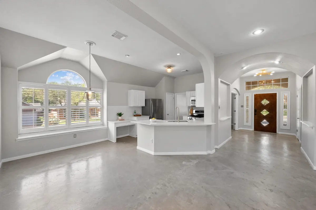9321 Colberg DR, Austin, TX 78749