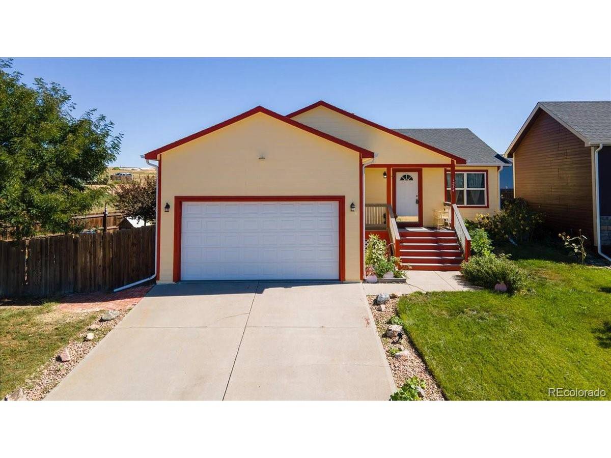 1334 4th, Deer Trail, CO 80105