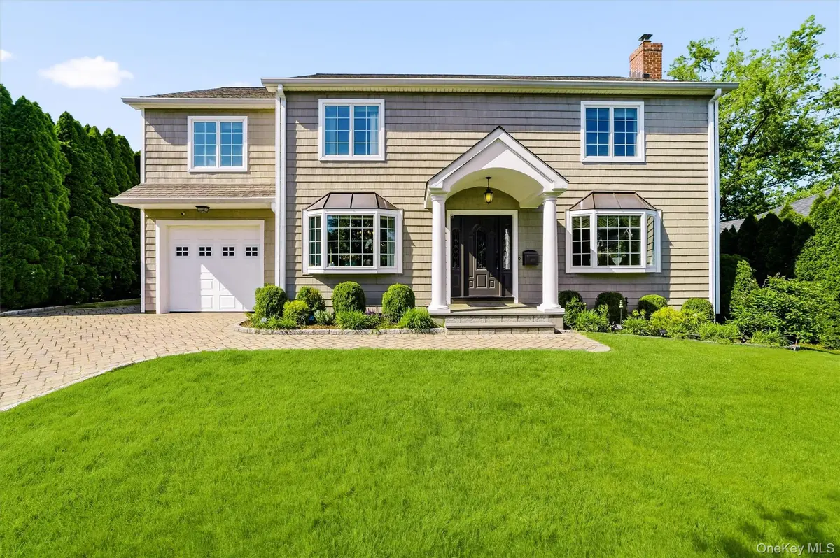185 Old Wilmot RD, Scarsdale, NY 10583