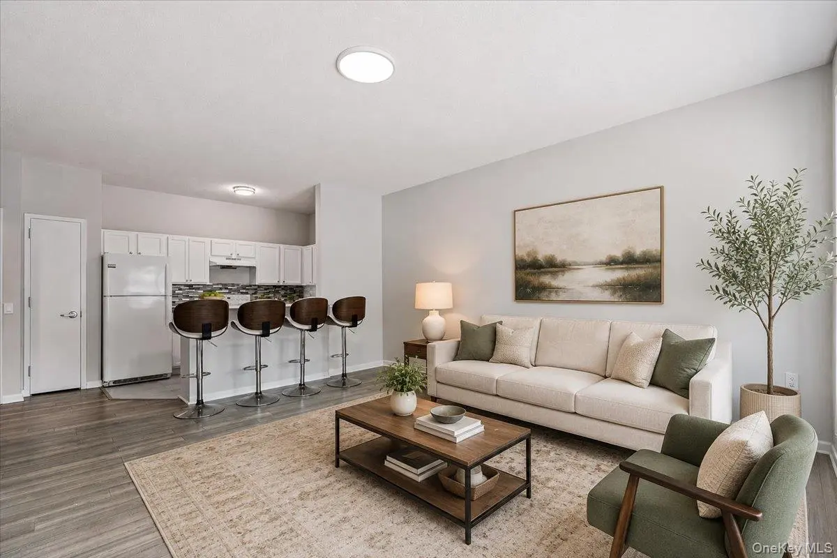 221 Beach 80th ST #1G, Far Rockaway, NY 11693