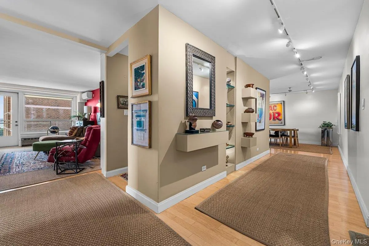2575 Palisade AVE #12AB, Bronx, NY 10463