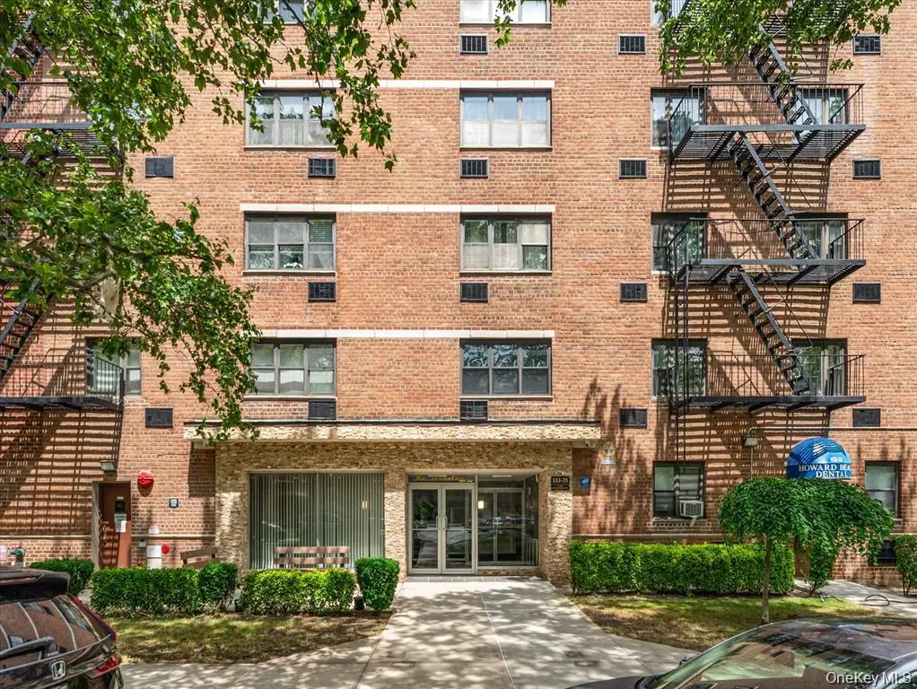 153-25 88th ST #1N, Howard Beach, NY 11414