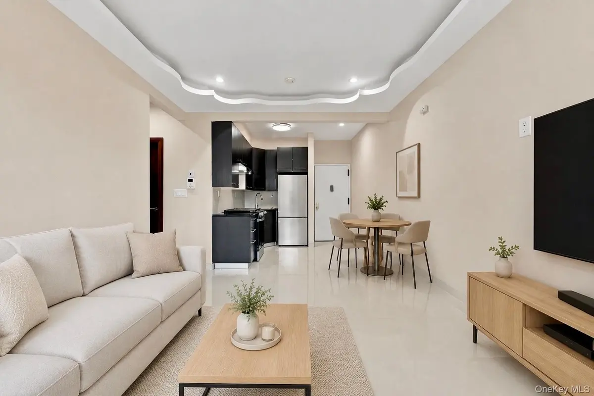 360 43rd ST #2A, Brooklyn, NY 11232
