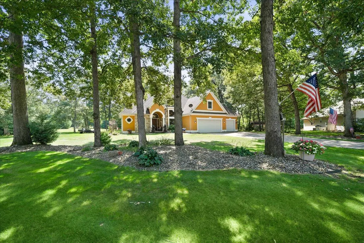 11349 N Oak Court, Wheatfield, IN 46392