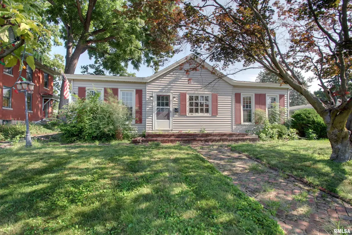 1441 HAMPSHIRE ST, Quincy, IL 62301